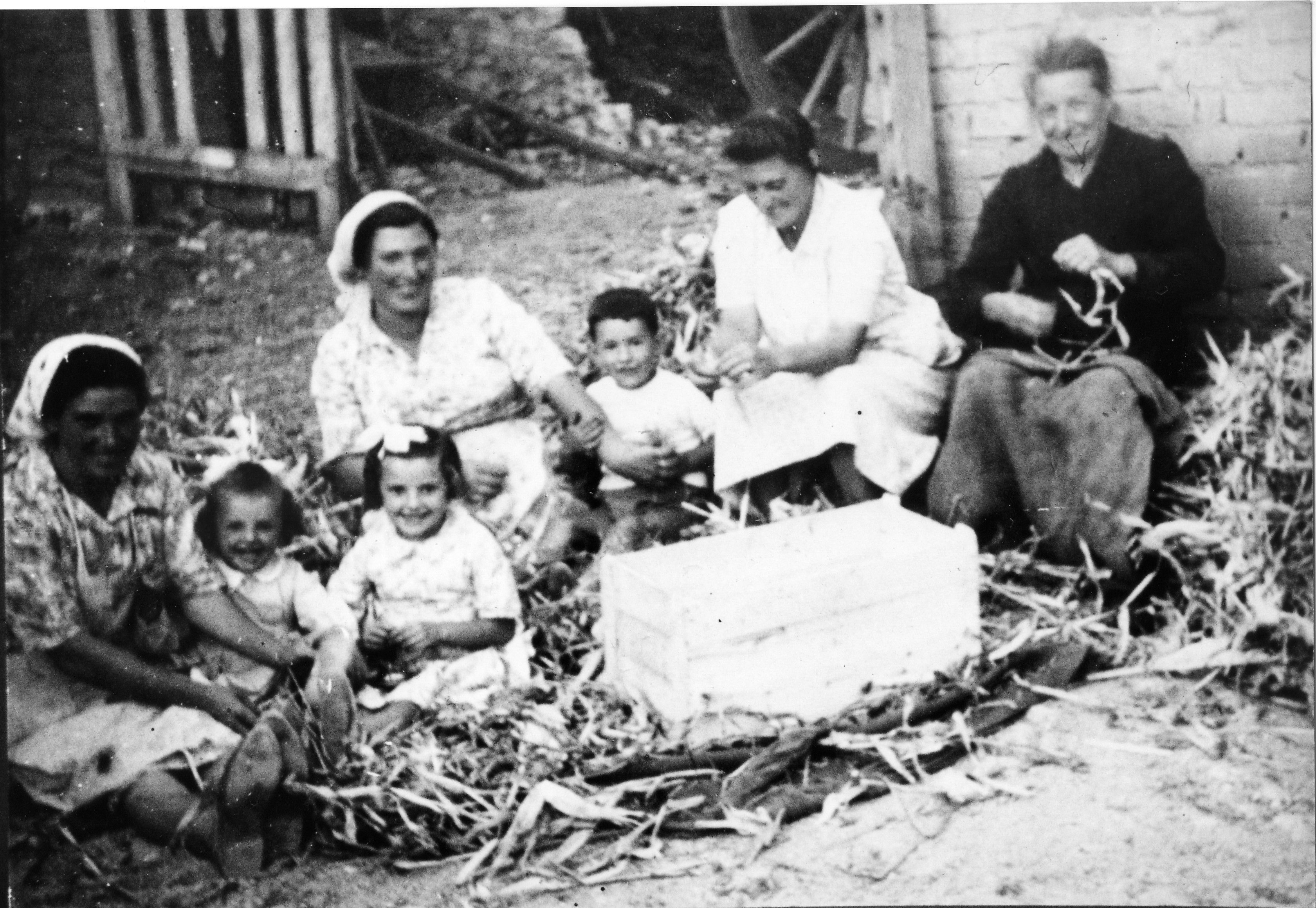 La ‘ncioccata, j’occhitto, le prime occasioni d’incontro